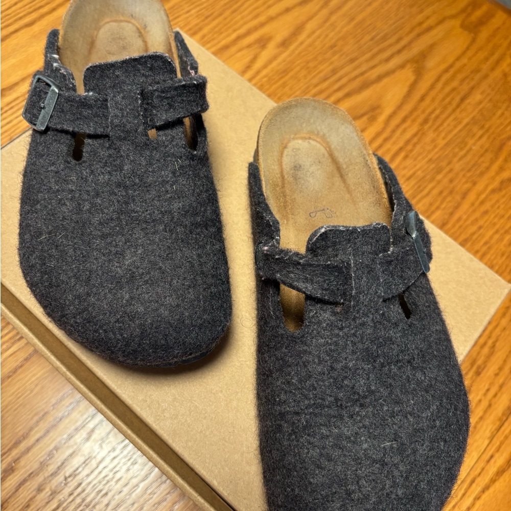 Womens black Birkenstocks